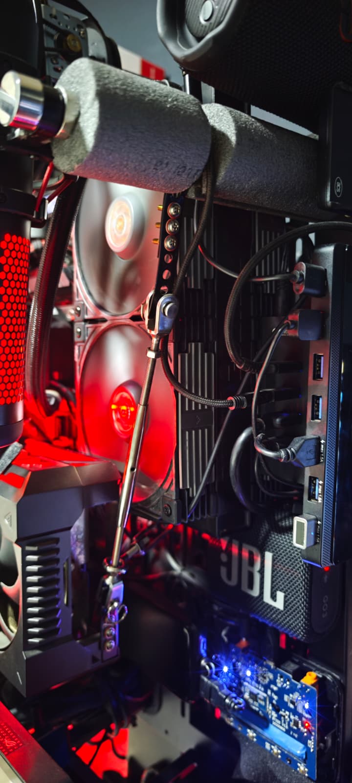 Installed inside E-TITAN chassis